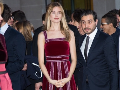 UPS. Topmodel în fundul gol!!! Galerie foto „hot”... 1 article_431188_1.jpg