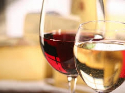NU E GLUMĂ. De 1 aprilie, Poliția a confiscat 2 milioane de litri de vin 1 article_431193_1.jpg