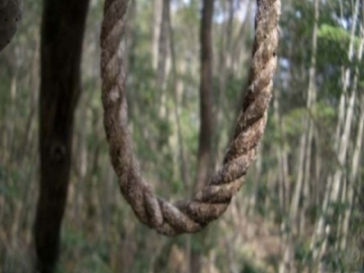 Tânăr de 22 de ani găsit spânzurat de un copac, lângă balastieră 1 article_431247_1.jpg