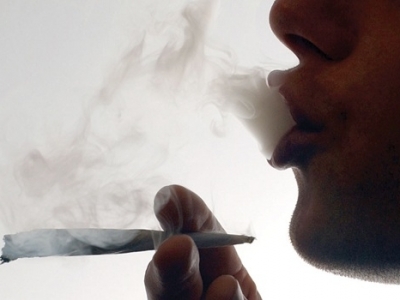 ATENŢIE PĂRINŢI! A apărut un nou tip de etnobotanice! Face victime printre tineri 1 article_431419_1.jpg