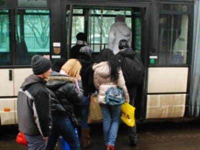 A murit după ce a fost strivit între ușile unui troleibuz 1 article_431729_1.jpg