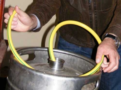 Reținut după ce a vândut alcool produs ilegal 1 article_432182_1.jpg
