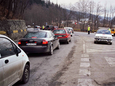 Trafic întrerupt pe DN 1!!! 1 article_432207_1.jpg