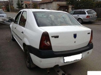 De ce a refuzat un oficial muntenegrean să folosească un autoturism Dacia 1 article_432623_1.jpg