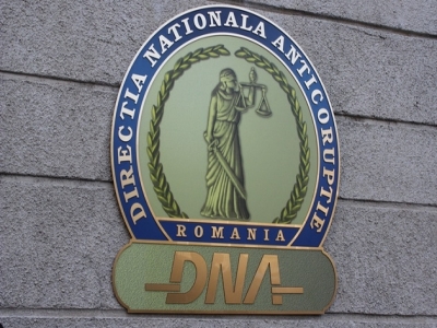Percheziții la Consiliul Județean, pentru fapte de corupție și fals 1 article_432680_1.jpg