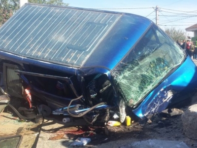 UPDATE. Două persoane au murit în accidentul de microbuz 1 article_432712_1.jpg