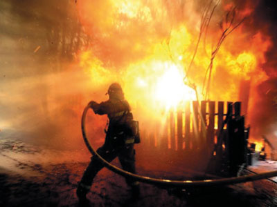 Tată și fiu, morți într-un incendiu izbucnit de la o țigară 1 article_432763_1.jpg