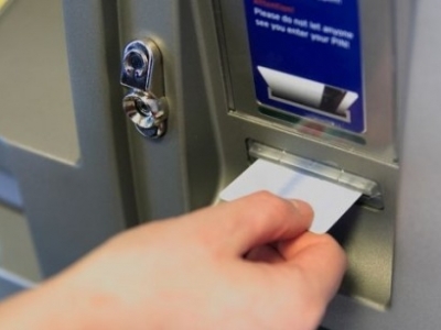 O bancă comercială a introdus un comision jenant 1 article_432983_1.jpg