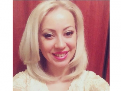 SÂNI ȘI... FILOSOFIE. Larisa (ex) Drăgulescu „încinge” Facebook-ul!!! 1 article_433651_1.jpg