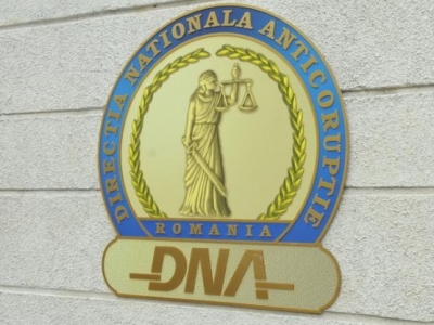 Prim-procuror acuzat că a luat mită... un viţel, într-un dosar penal!!! 1 article_433914_1.jpg
