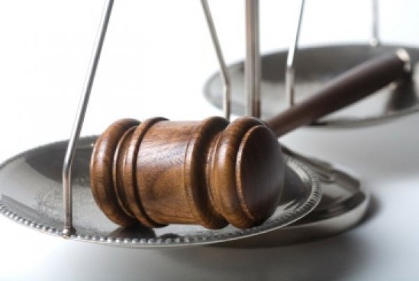 Sentinţă severă pentru cămătărie și înșelăciune 1 article_434793_1.jpg