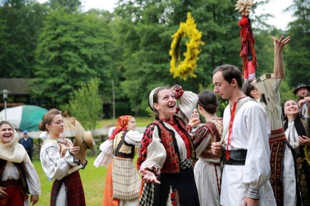 Urmează o noapte magică 1 Sanziene Sibiu Paic3_187398.jpg