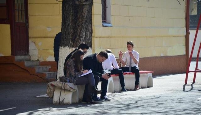 Decontarea transportului pentru elevi devine mai simplă. Urmează gratuitatea pe carnet 1 elevicurteunirea.jpg