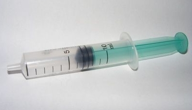 Vaccinul antigripal va fi produs din nou de Institutul Cantacuzino 1 injectie.jpg
