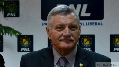 nicolaevladpopa.jpg