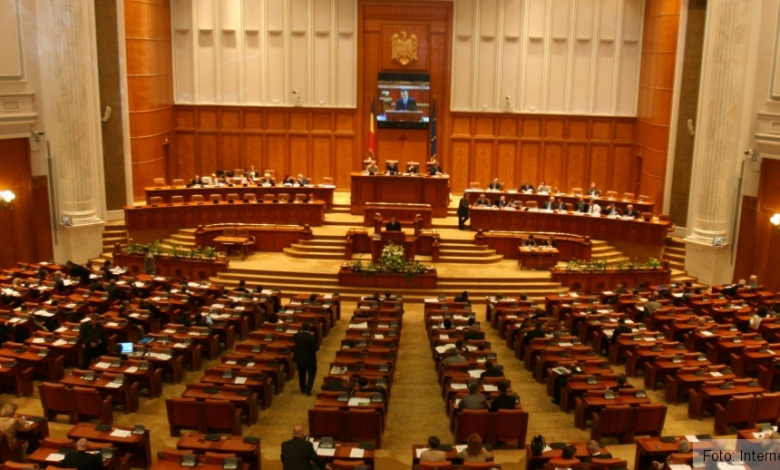 Parlamentarii brașoveni nu au mai luat „cu asalt” proiectul Legii bugetului de stat 1 plen.jpg