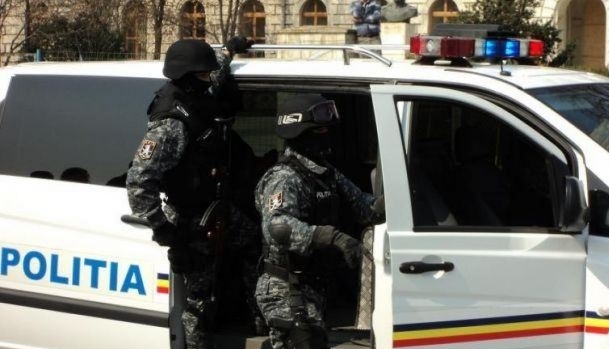 Update. BRAŞOV. Trei inculpaţi ARESTAŢI PREVENTIV pentru presupusele infracţiuni comise în SUA 1 646x404_3.jpg