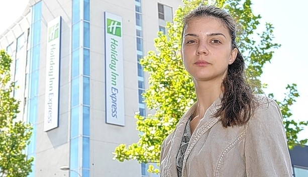 O româncă, absolventă a Universităţii din Hull, umilită în Marea Britanie 1 alecsandrapuflea.jpg