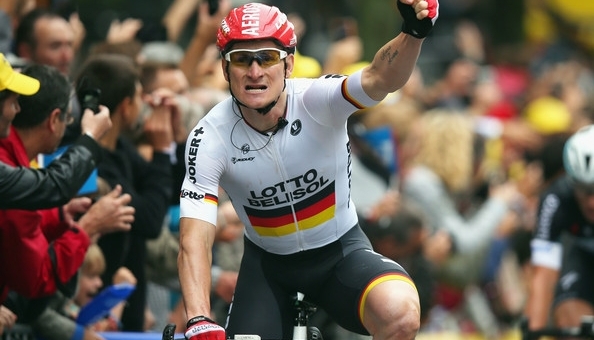 Etapă „nebună” în Turul Franței. Nibali și Quintana au pierdut un minut și jumătate în lupta cu Froome și Contador 1 andregreipel.jpg