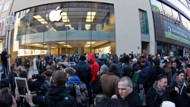 apple-store-crowd-770x472.jpg
