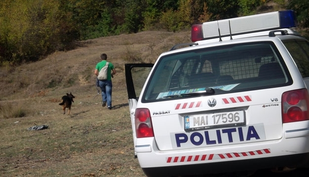 BRAȘOV. Un copil a preferat să doarmă la ghena de gunoi... 1 cautare-minor-2.jpg