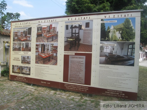 complexul muzeal panou Prima Scoala_188677.JPG