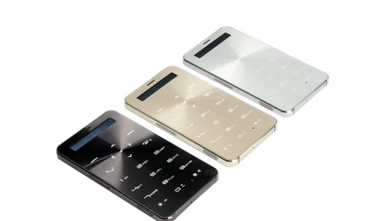 Janus One, un feature phone/telecomandă/acumulator 1 janus-one-kickstarter-770x472.jpg