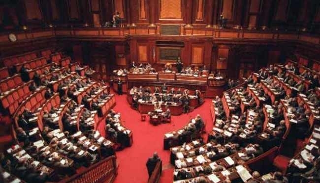 Mai mulţi PARLAMENTARI, lăsaţi fără PENSII 1 parlament-italia.jpg