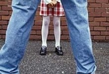 Scene șocante într-o benzinărie din Brașov: O fetiță de 11 ani ar fi fost sechestrată în toaleta femeilor 7 pedofiliefetita.jpg