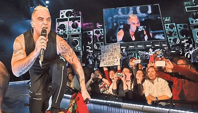 Robbie Williams a avut un ACCIDENT la Bucureşti 1 robbie-williams.jpg