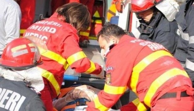 Update. O depăşire neregulamentară a dus la rănirea a trei persoane 1 accidentpoieni.jpg