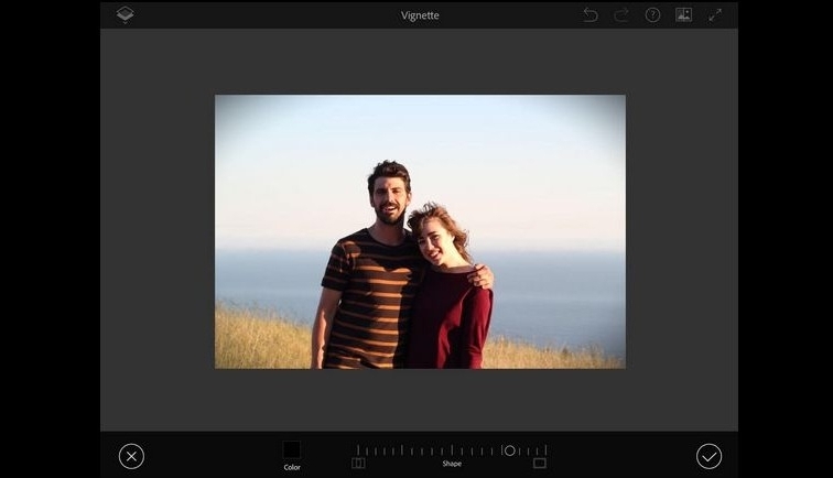 O nouă aplicaţie Photoshop pentru dispozitive mobile 1 adobe-photoshop-2-770x434.jpg
