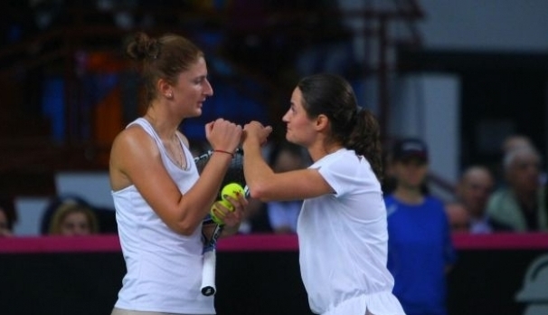 FED CUP. Echipa României pentru meciul cu Cehia 1 beguniculescu.jpg