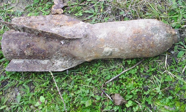Bombă de 70 kg, rămasă neexplodată, găsită în râu 1 bomba-aviatie.jpg