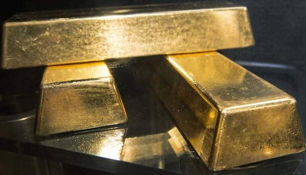 Mining Watch România: „Cum să furi tot aurul de la Rovina“ 1 comoar.jpg