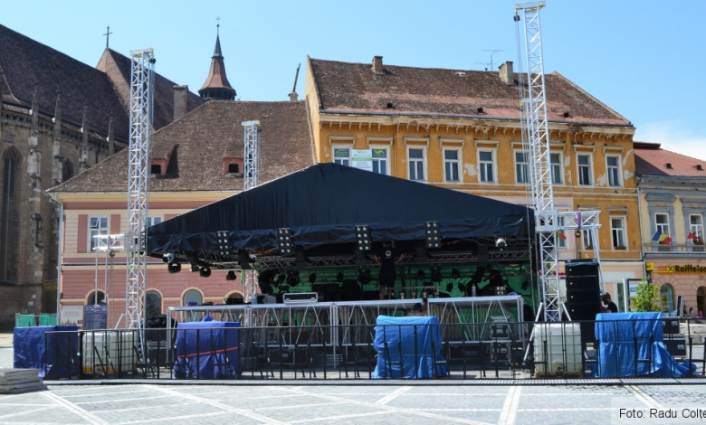 BRAŞOV. Metallica, AC/DC, Whitesnake, Queen - în Piaţa Sfatului 1 dsc-0832.jpg