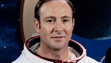 edgar-mitchell-cropped.jpg