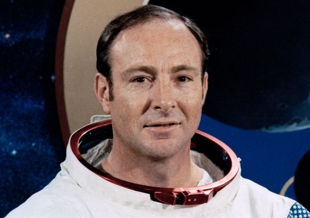 „Extratereştrii au salvat omenirea…“, spune un astronaut american 1 edgar-mitchell-cropped.jpg