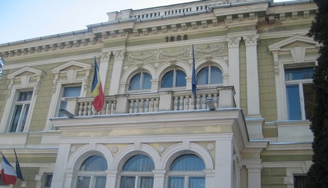BRAȘOV. Invitaţie la lectură în hamac 1 img-2261.jpg