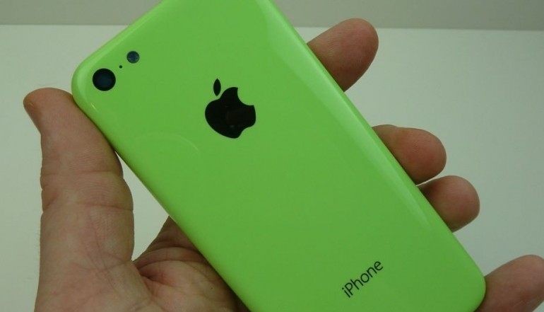 Uite 6c-ul, nu e 6c-ul! 1 iphone-5c-green-back-770x472.jpg