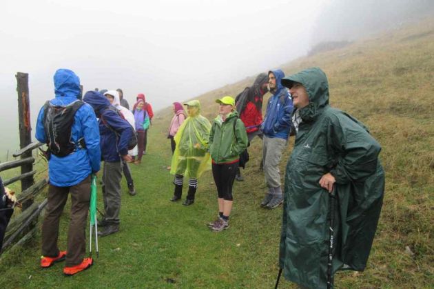 Mai mulţi bolnavi şi medici au urcat 13 kilometri pe munte! 1 Muntele Sperantei_foto 1-1_195016.jpg