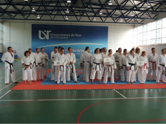 Un polițist BRAȘOVEAN a avut rezultate de invidiat la Campionatul de karate al MAI! 1 big_tm1_194817.jpg