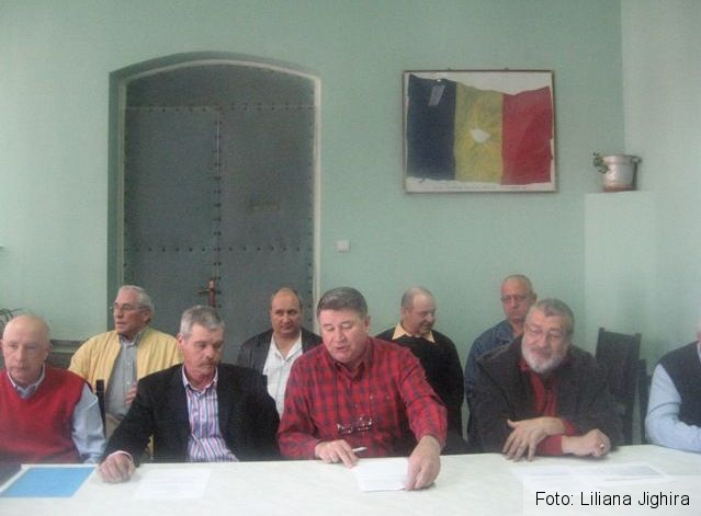 BRAŞOV. Râcă între revoluţionari şi „revoluţionari” 1 img-1376_2.jpg