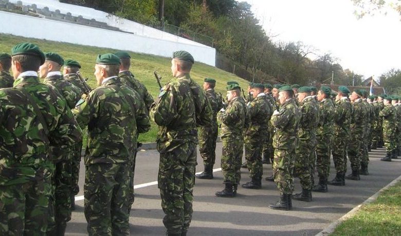militarivanatoridemunte.jpg