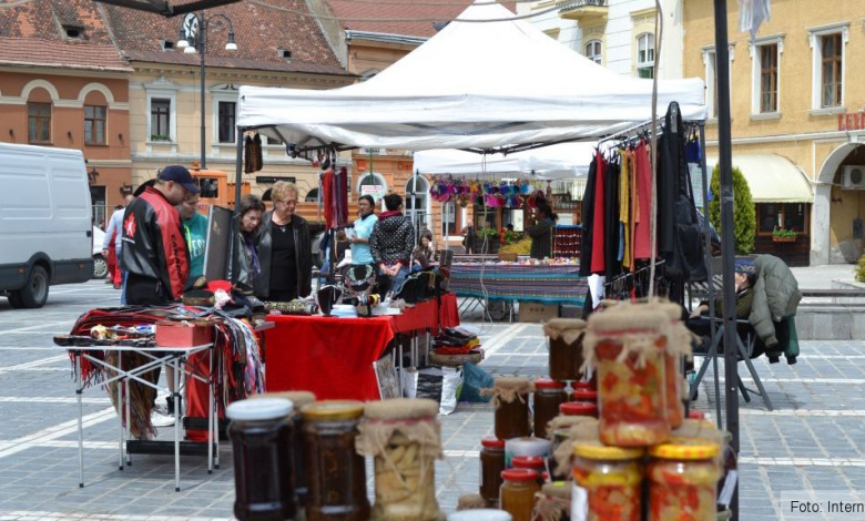 Brașov. De anul viitor, evenimentele din Piața Sfatului se vor desfășura după noi reguli 1 muraturisiindieniinpiatasfatului.jpg