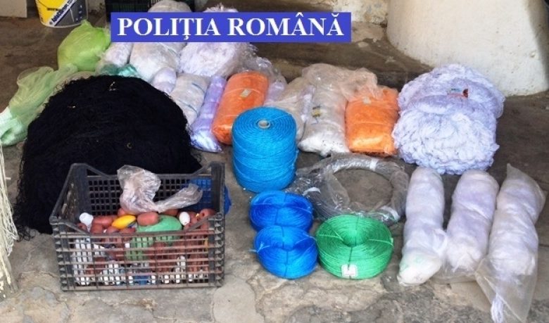 Unelte de pescuit în valoare de 25.000 de lei, ridicate în urma unei percheziţii 1 pescuitunelte.jpg