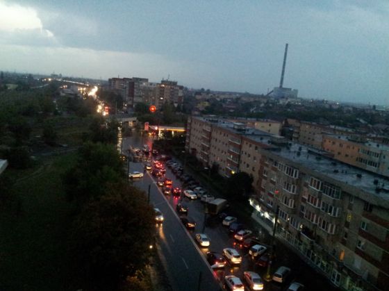 UPDATE. Braşov. Ploaia a blocat circulaţia! 1 ploaie bv1_194285.jpg