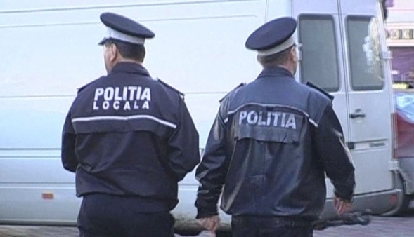 A furat un set de pahare şi 20 de lei 1 politialocala3.jpg
