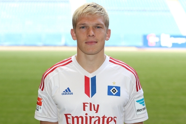 MUȘCAT DE SOȚIE! Un fotbalist de la Hamburg, clipe de coșmar!!! 1 rudnevs.jpg