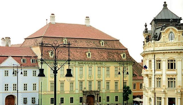 Un oraş din România, în topul citadelelor ce trebuie explorate la nivel mondial în 2016 1 sibiu.jpg